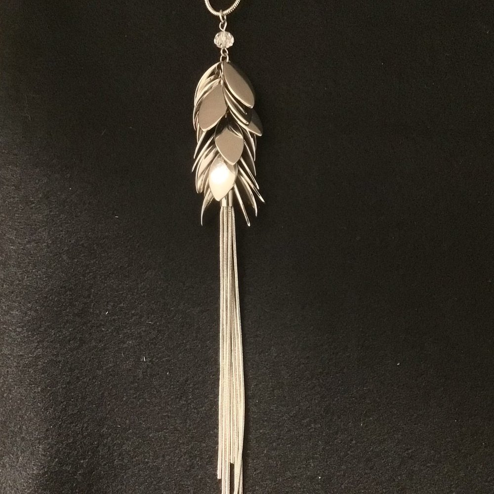 Pretty WHBM Long Necklace.  Looks great with Blouses or Sweaters!